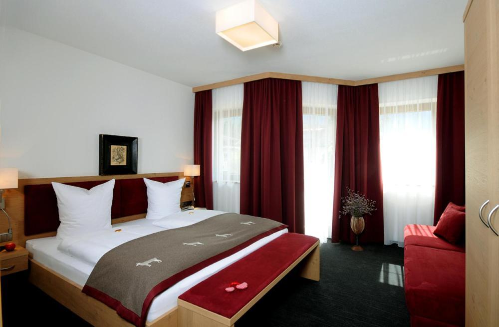 Aparthotel Jagdhof Ligedl Mayrhofen Habitación foto